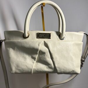 Elegant Cream Designer Handbag Marc by Marc Jacobs